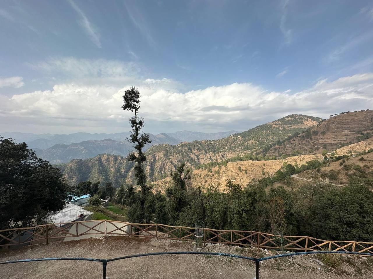 Shiva Valley Resort Kokhliyal Gaon Exteriér fotografie